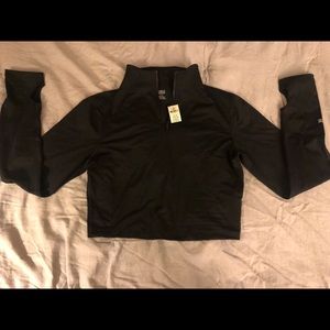 Brand new! active crop top